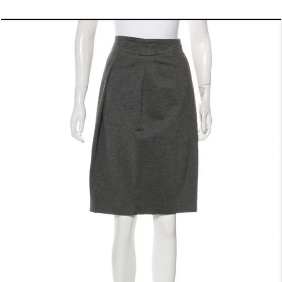 Akris Punto pocketed Gray Knee-Length Pleated Skirt - Picture 8 of 8